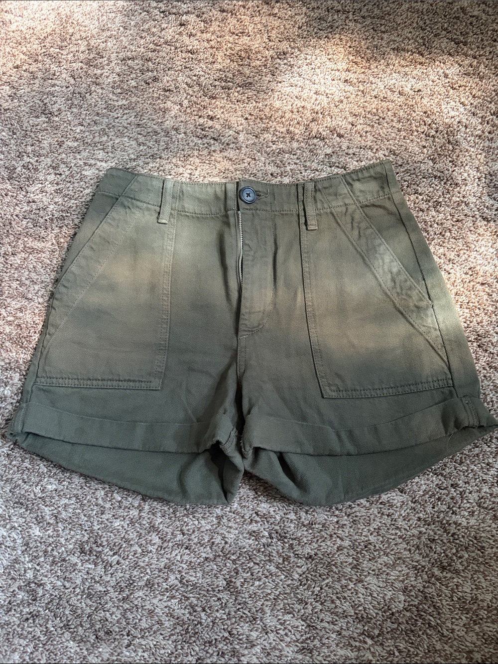 Reformation Utility shorts - Picture 3 of 7